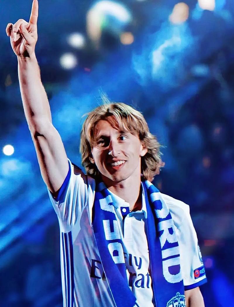 马卡：皇马患有“姆巴佩依赖症”，进攻模式重复且单一