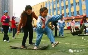 2015 赛季：多伦多蓝鸟队在截止日前签下普莱斯与图洛维茨基，开启暴走模式