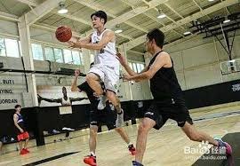 麻将里如何降低放铳率（麻将实战避免放铳的技巧）